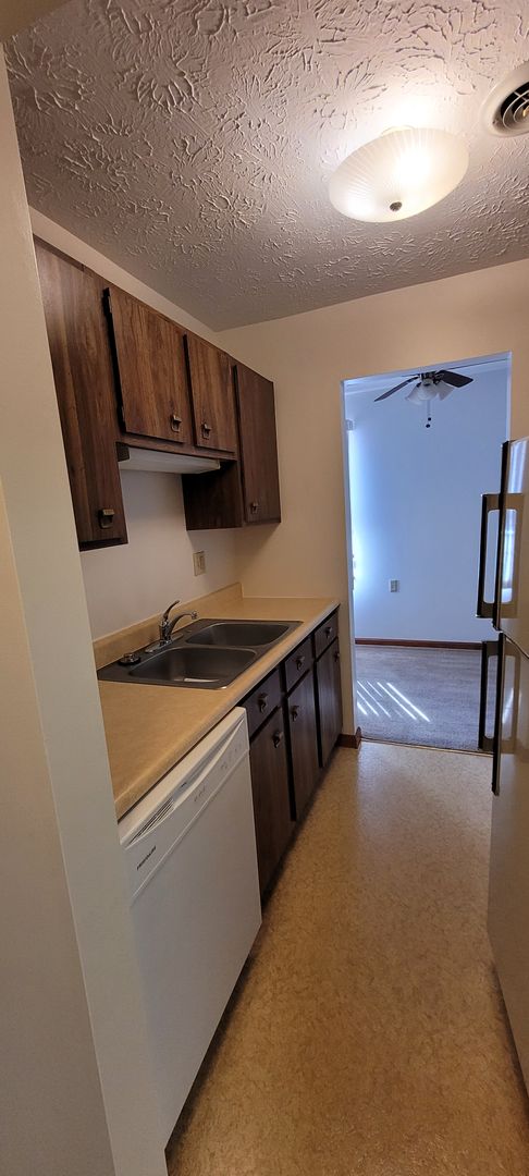 Lafayette Apartment: 3005-3009 Union St.