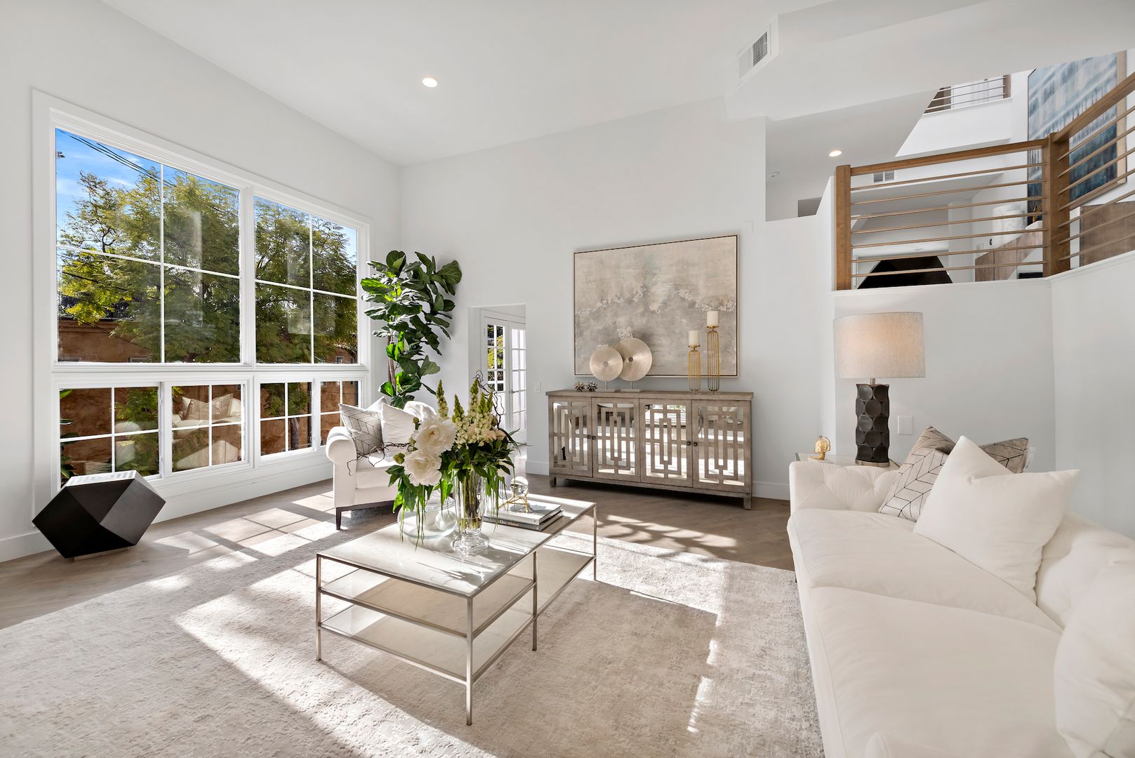 Los Angeles House: 6445 Deep Dell Pl