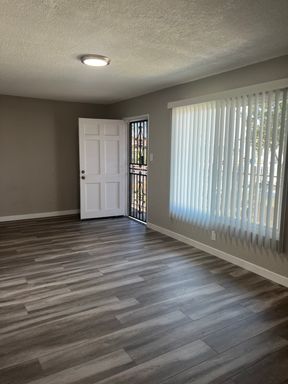 Beautifully Renovated 1-Bedroom – Now Leasing! – photo 1