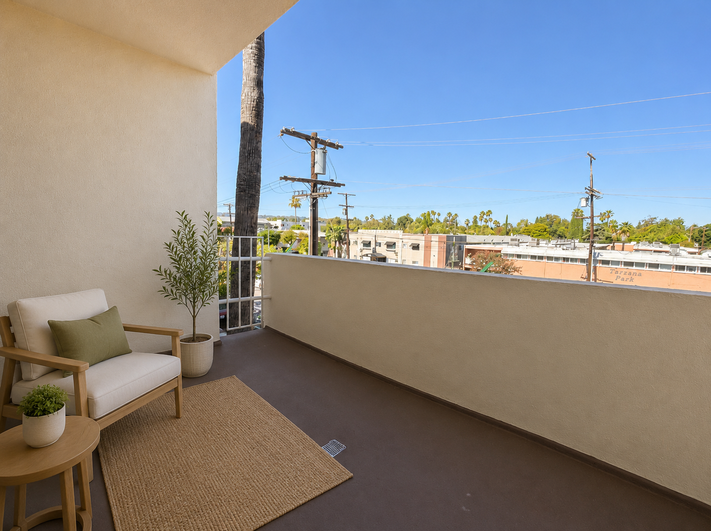 TARZANA 6230 5 of 5