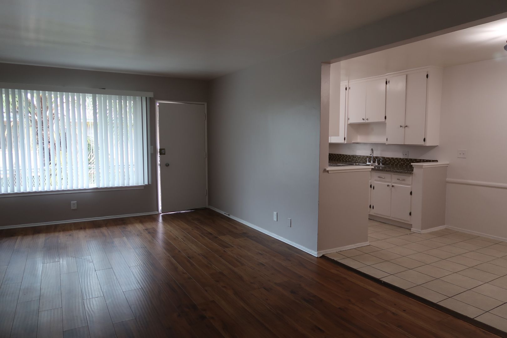Los Angeles Apartment: 4525 Santa Rosalia Drive