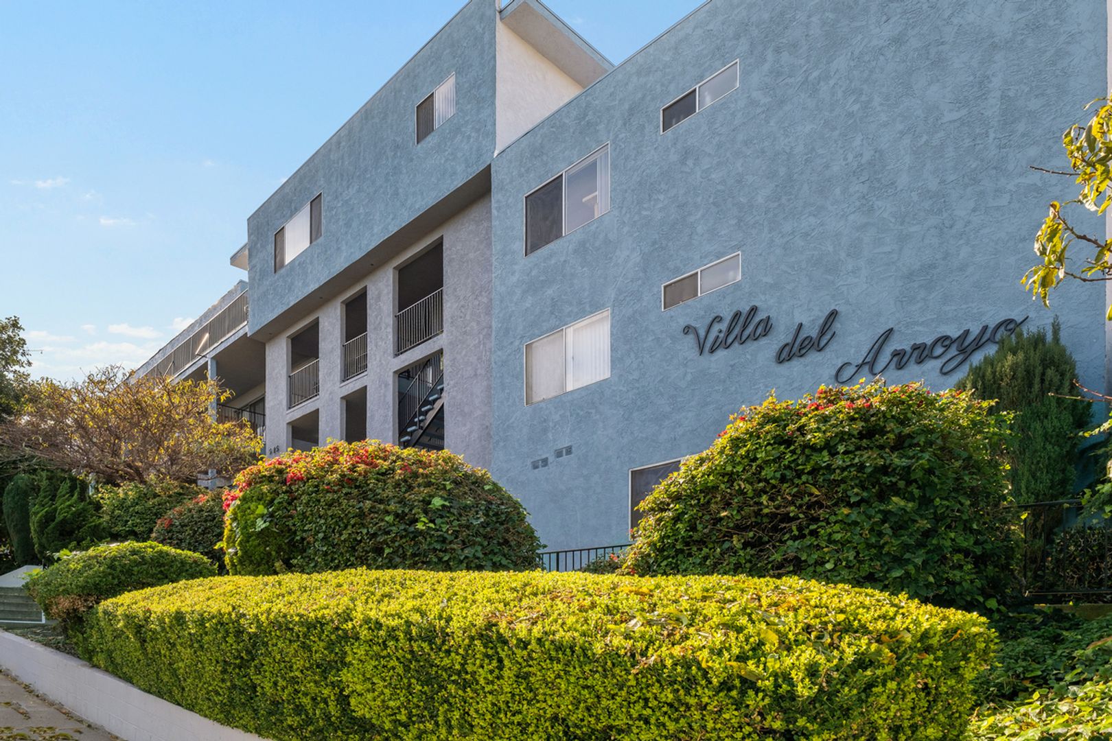 San Pedro Apartment: 515 South Meyler St., 917 & 919 West 5th Street