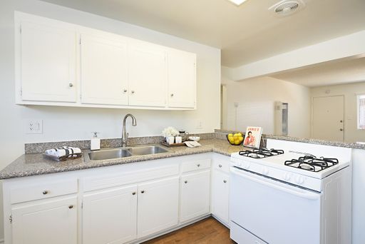 Move In Special! $1000 off 1st Month's Rent! Move in Today! – photo 1
