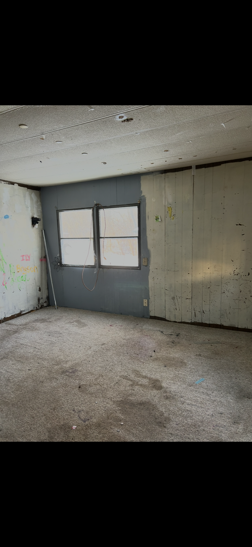 Ashland Apartment: 16th Ave. East, and Cary St. East, and Grage Ave. East, and Kimball St. East, and Spruce St. East, and Cedar St. East