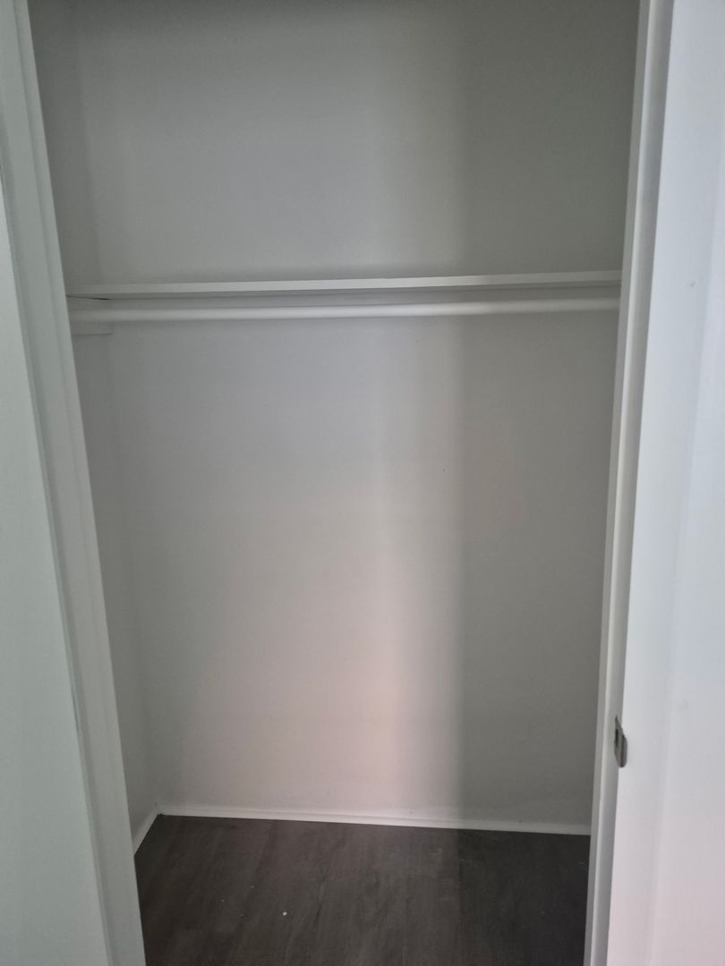 Van Buren Apartment: 20 South 21st. St.
