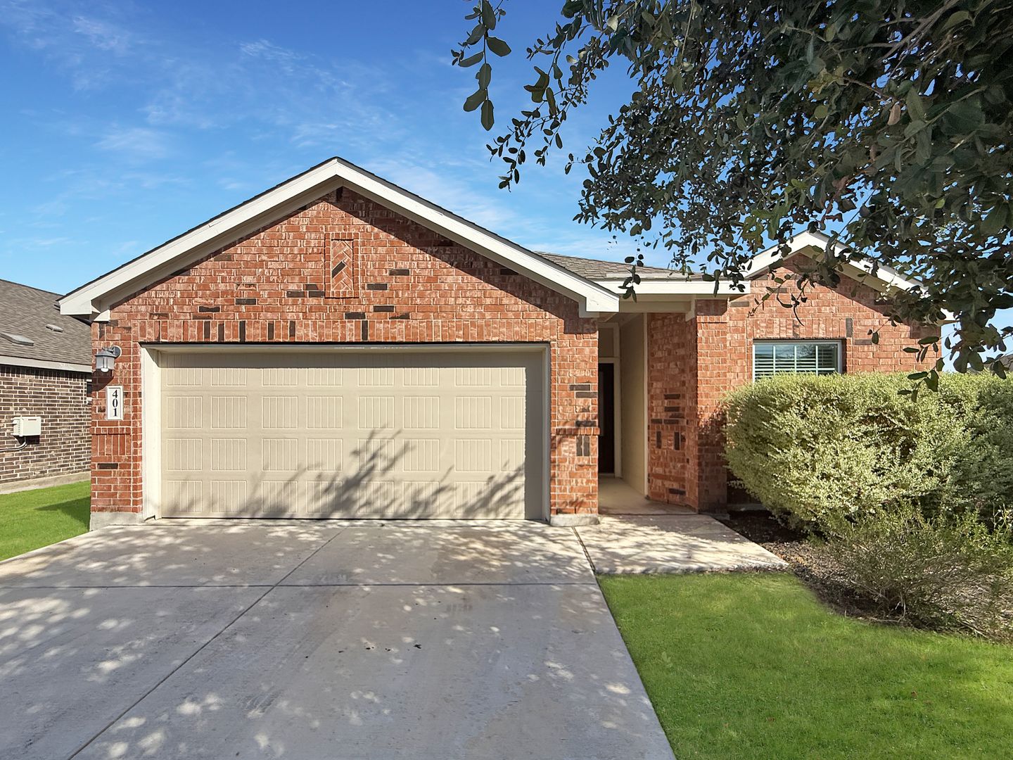 Cibolo House: 401 Utica Way