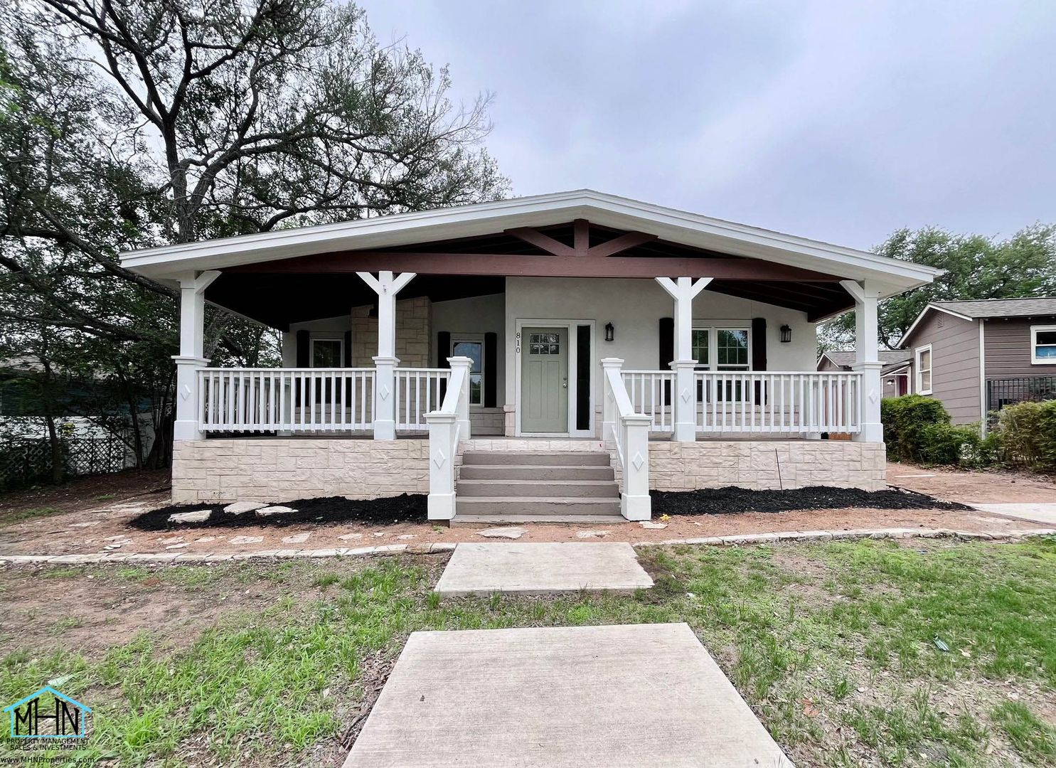 Terrell Hills House: 810 Elizabeth Rd