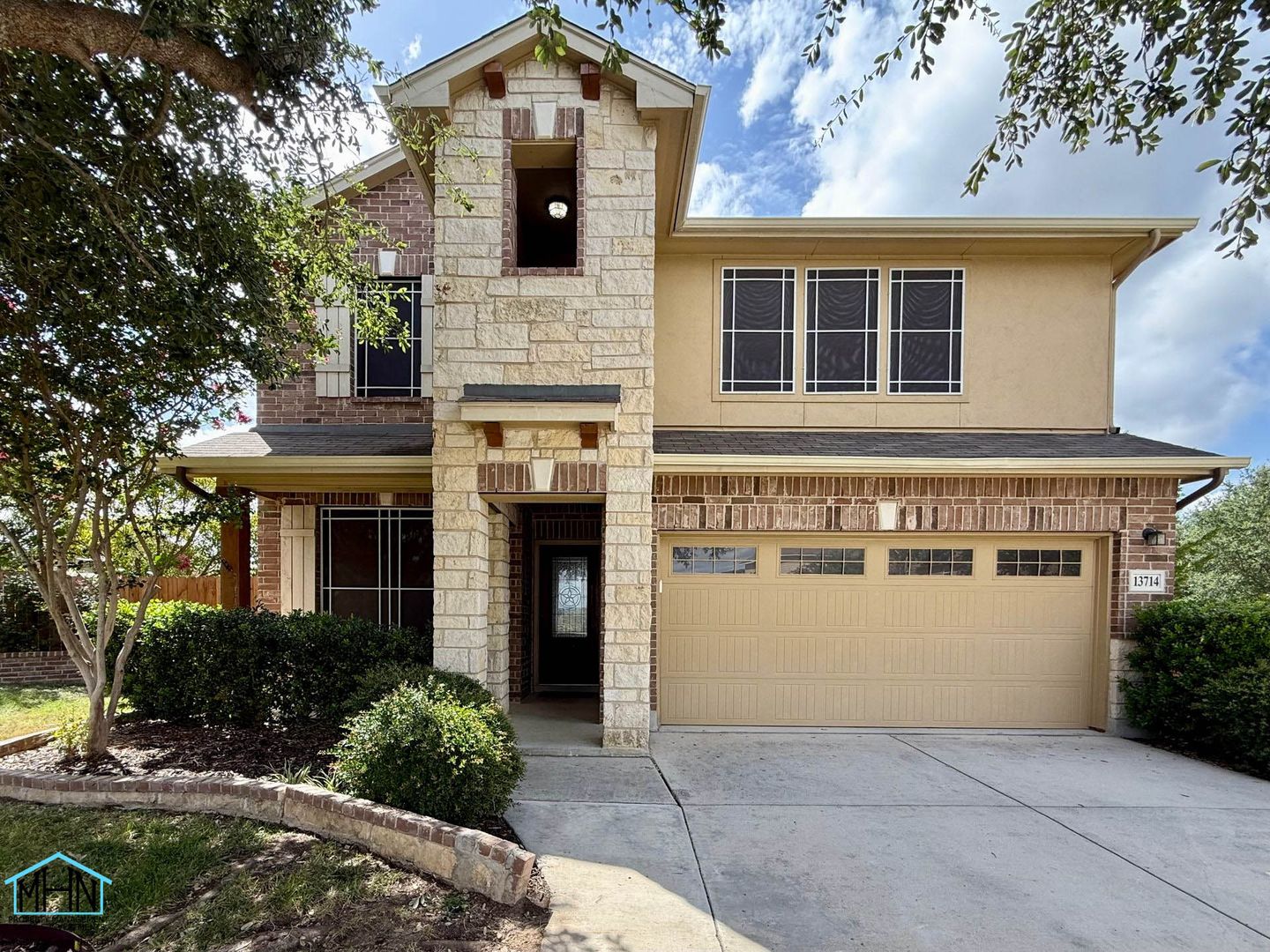Live Oak House: 13714 Altamirano