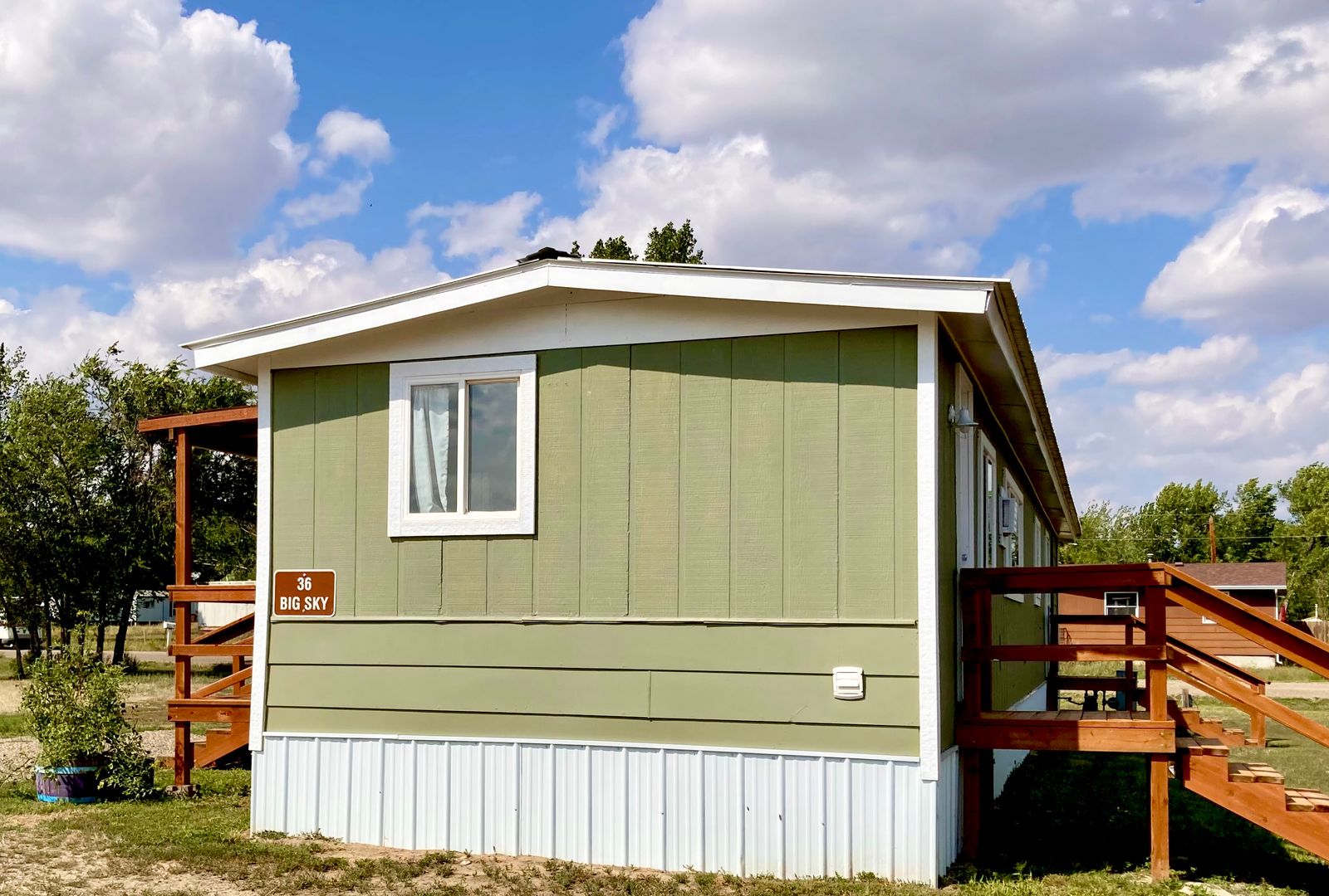 Glendive Apartment: 803 E Thrush Lane
