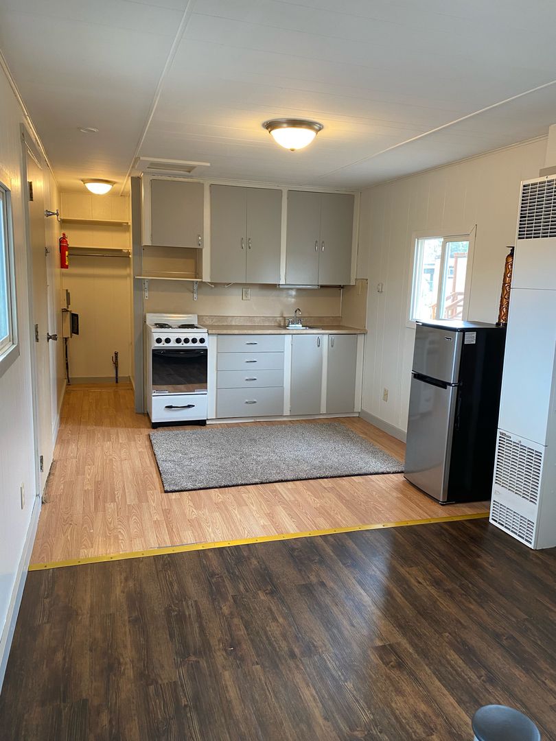 Glendive Apartment: 803 E Thrush Lane