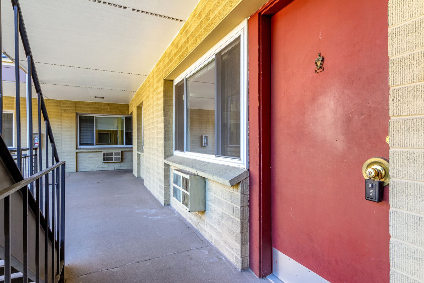 Boulder Apartment: 830  20th St.