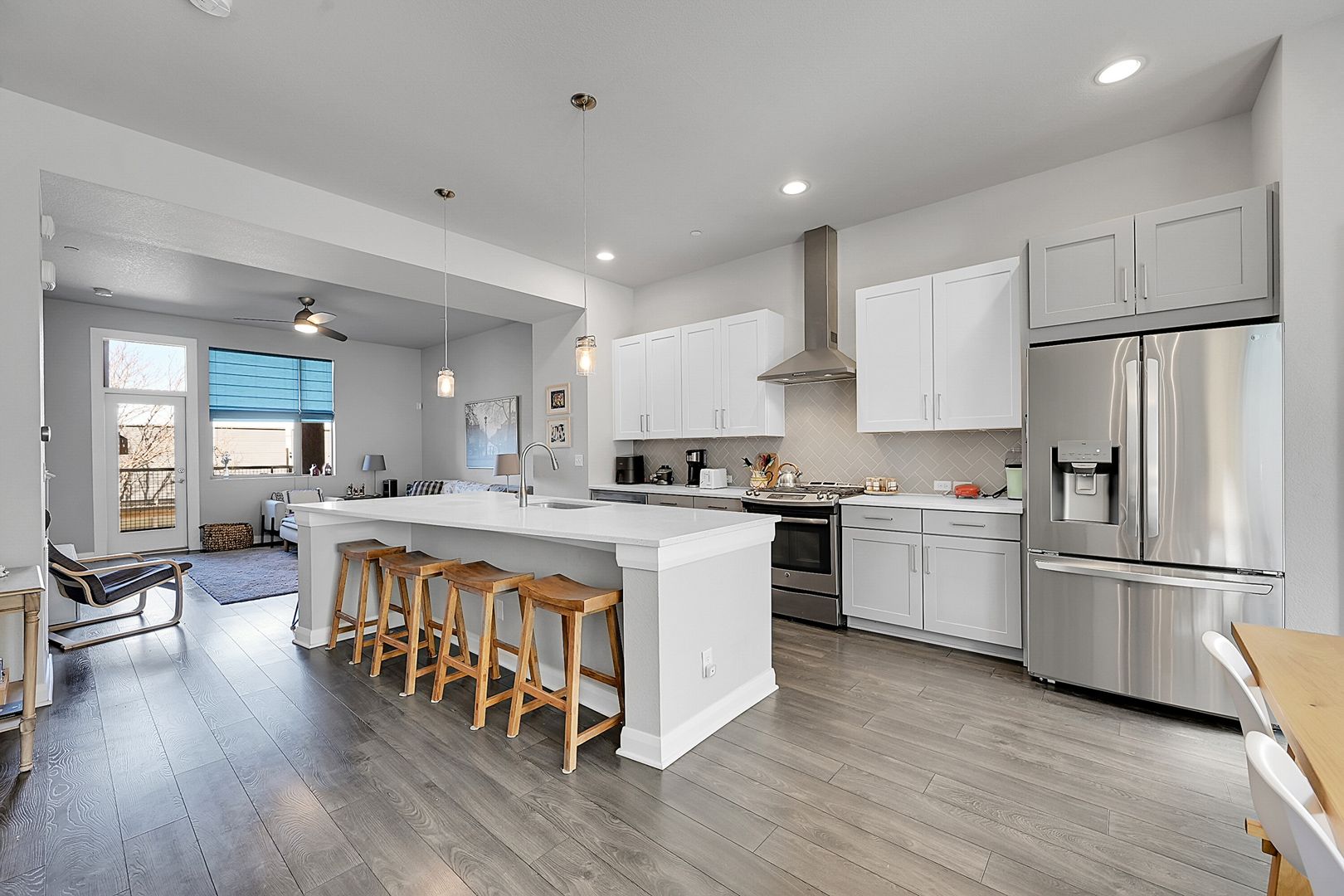 Lakewood Townhome: 7080 W Alaska Dr