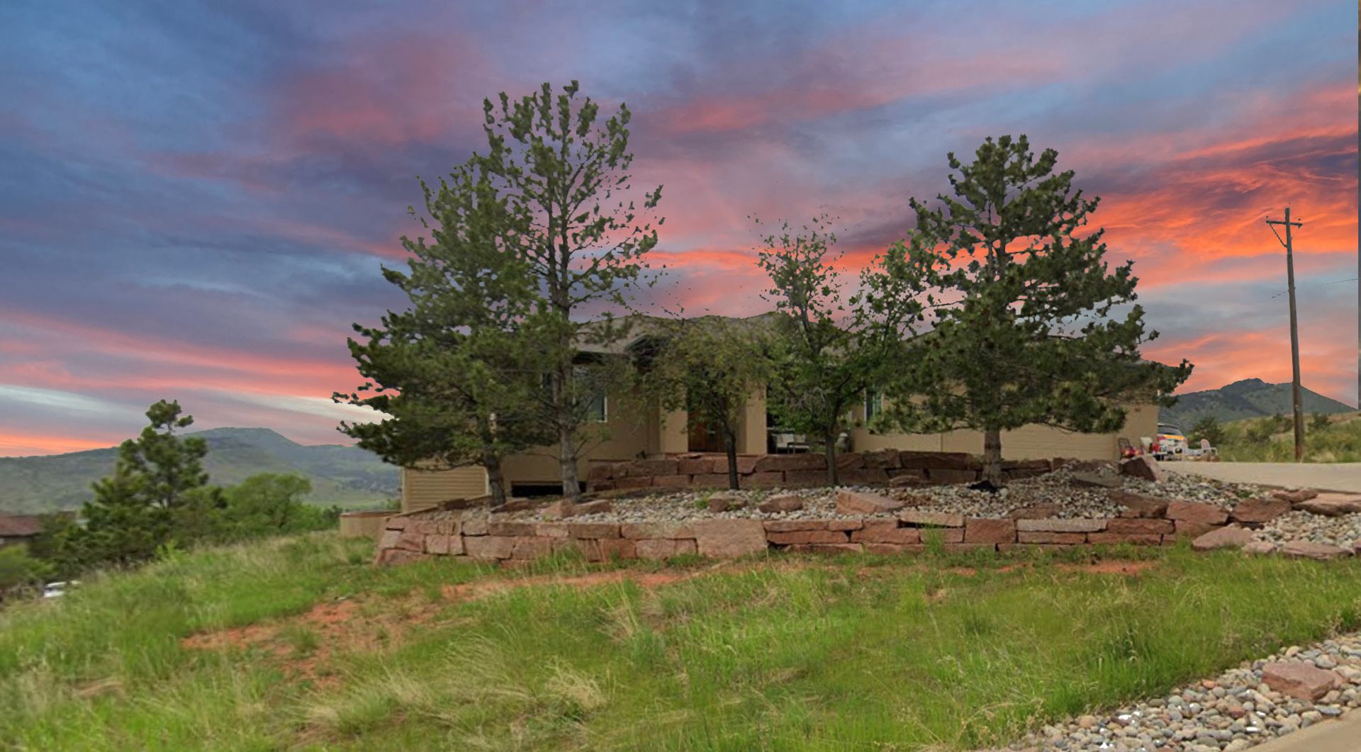 Lyons House: 365 Vasquez Ct