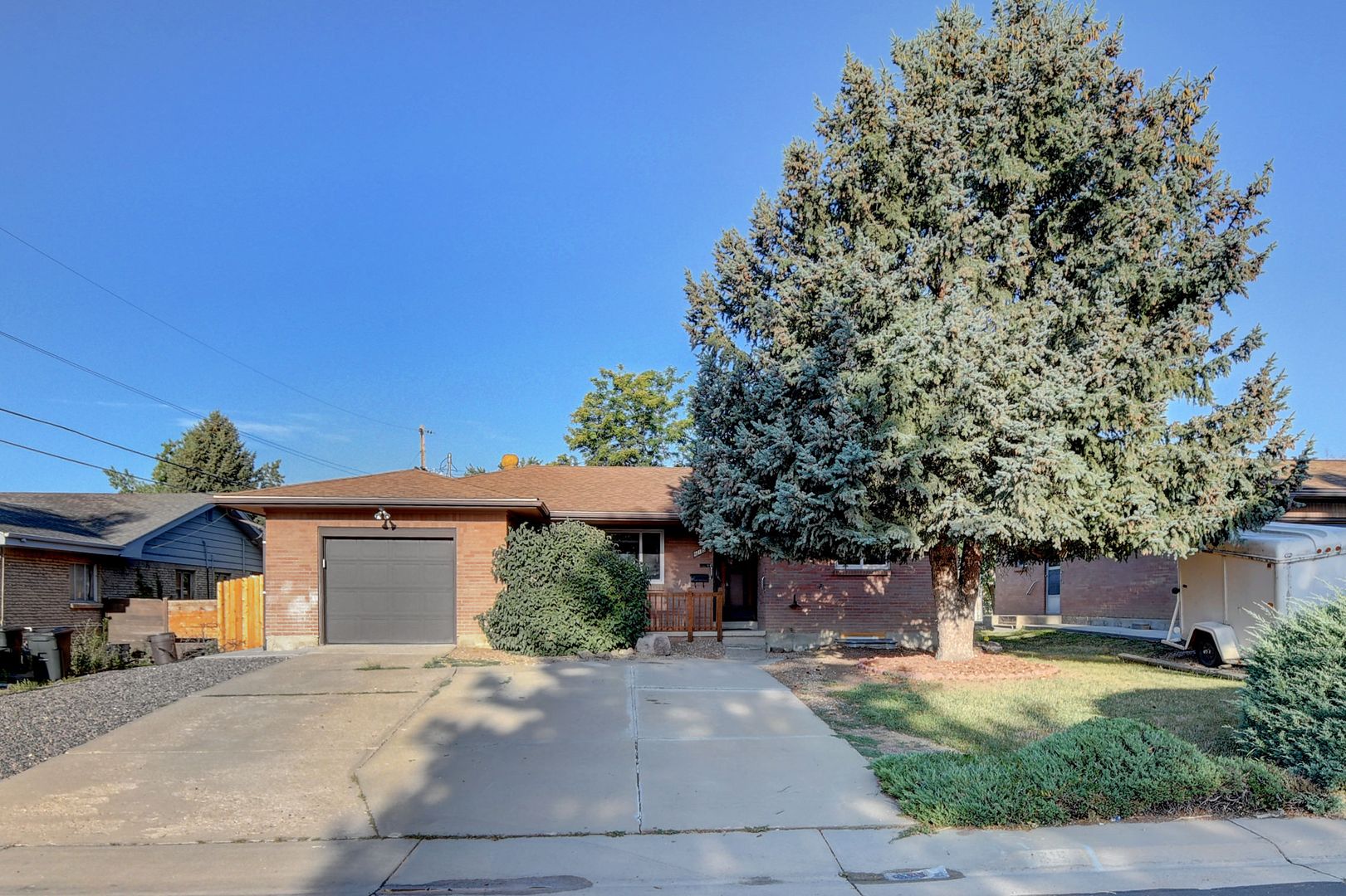 Broomfield House: 615 Poppy Way