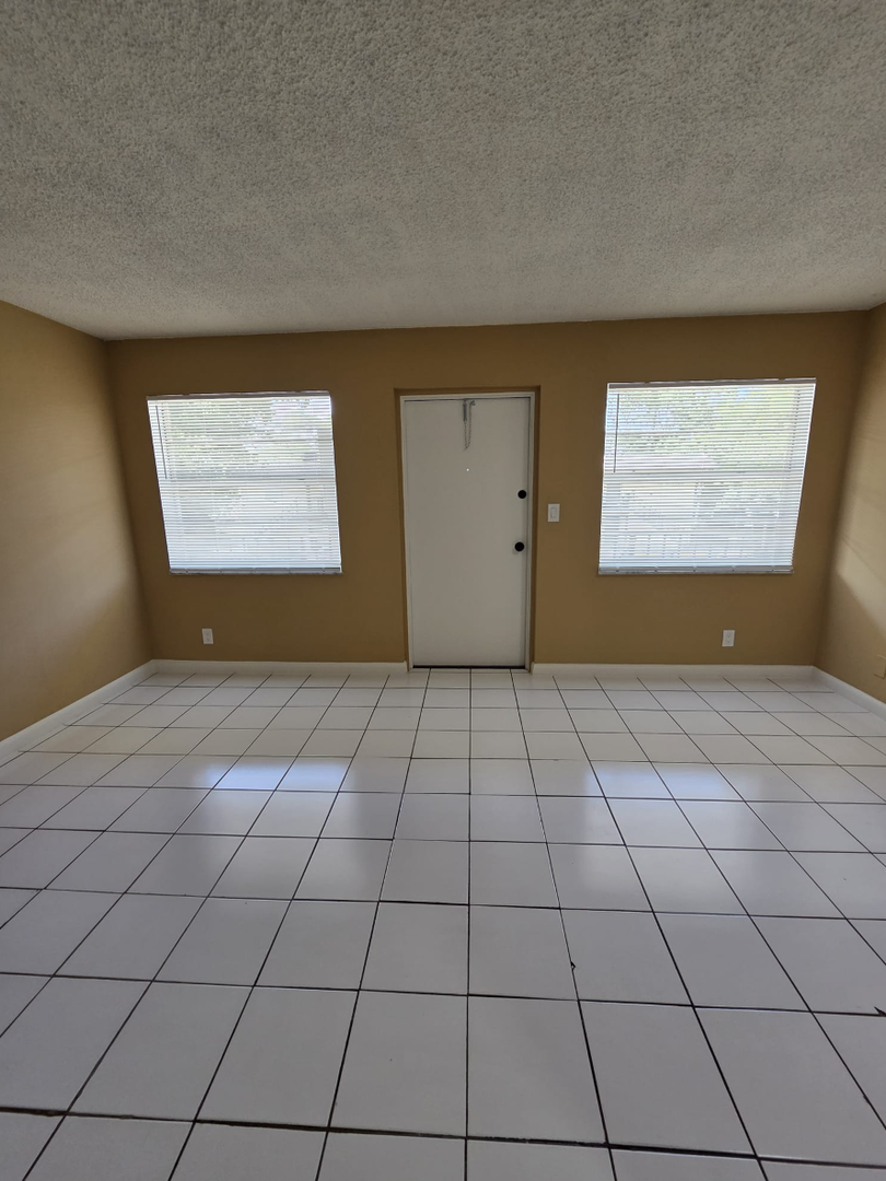Fort Lauderdale Apartment: 1150 NE 17th Ct