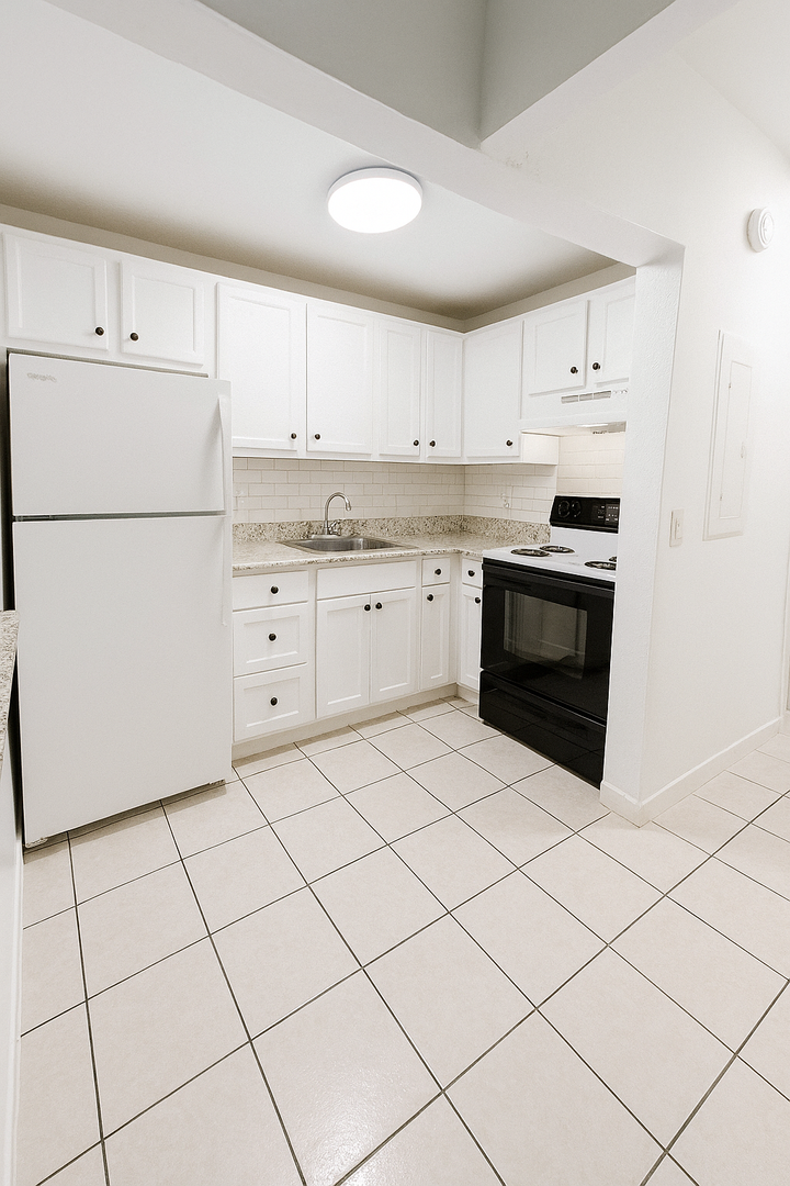 Fort Lauderdale Apartment: 1151 NE 17th Ct