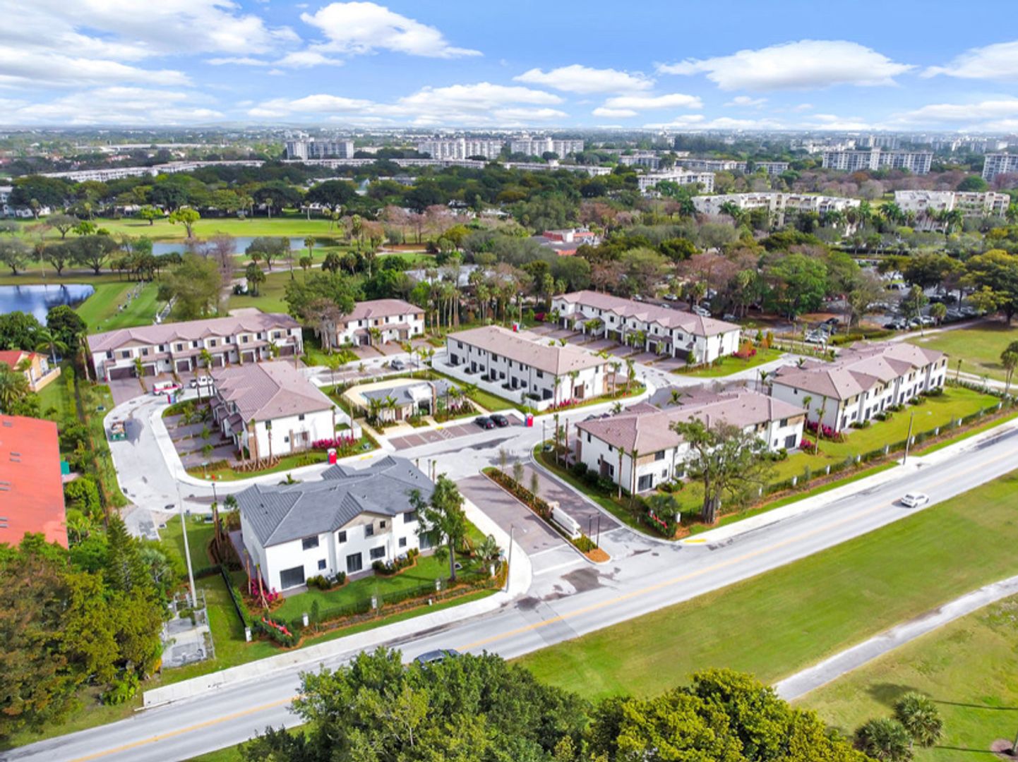 Pompano Beach Townhome: 712 Del Vista Road