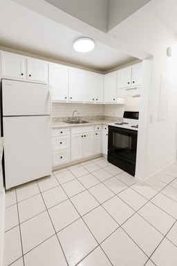 Beautiful 1BR 1BA available for move in today – photo 1