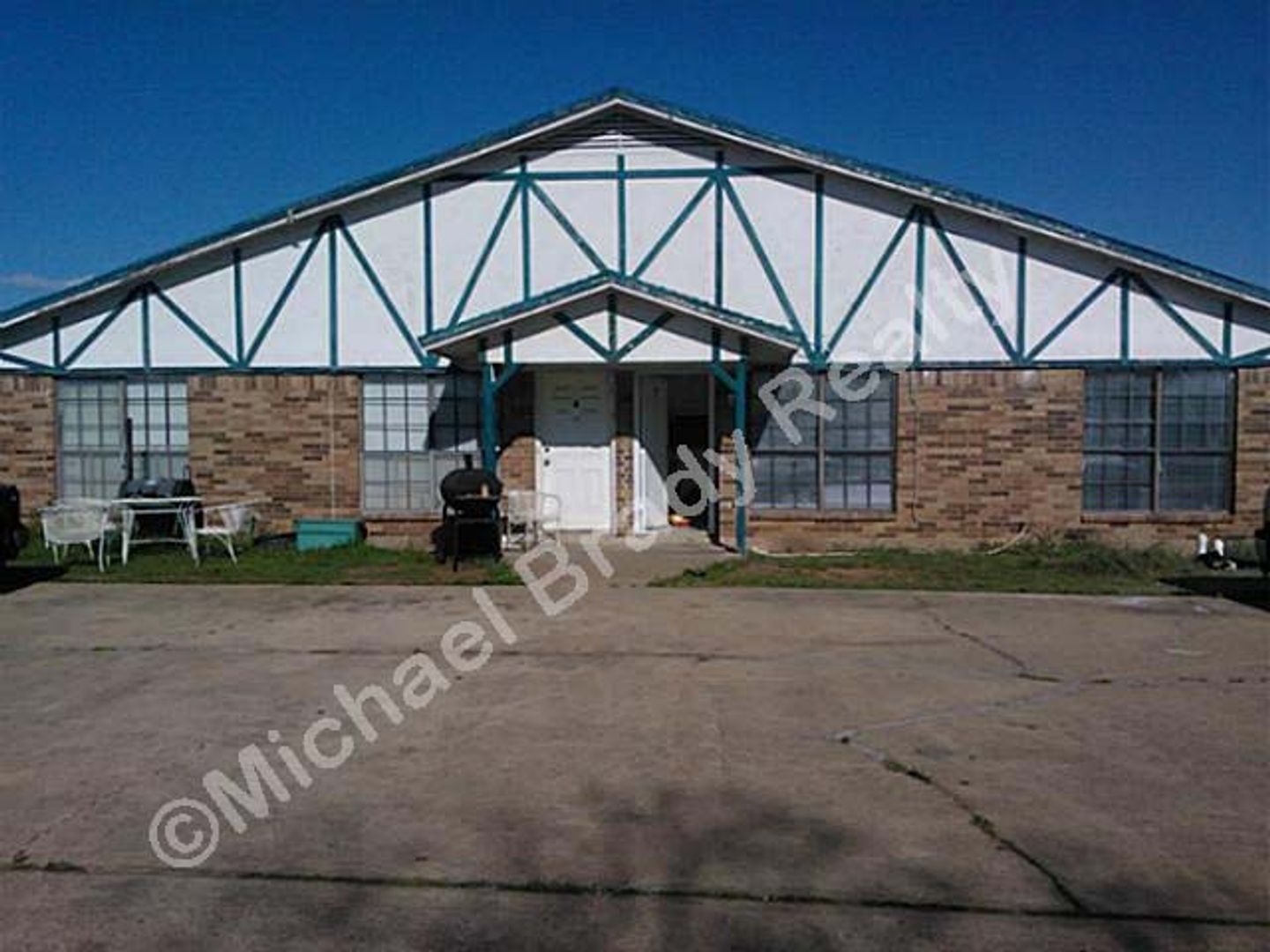 Richland Hills Apartment: 3266 Matthews Drive