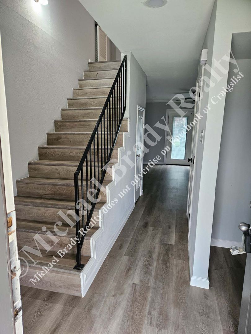 North Richland Hills Apartment: 3924 Scruggs Drive