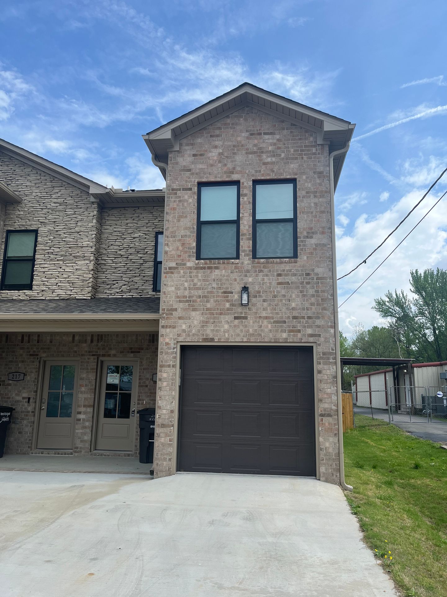 Jacksonville Apartment: 215/217 N Elm St  - 215