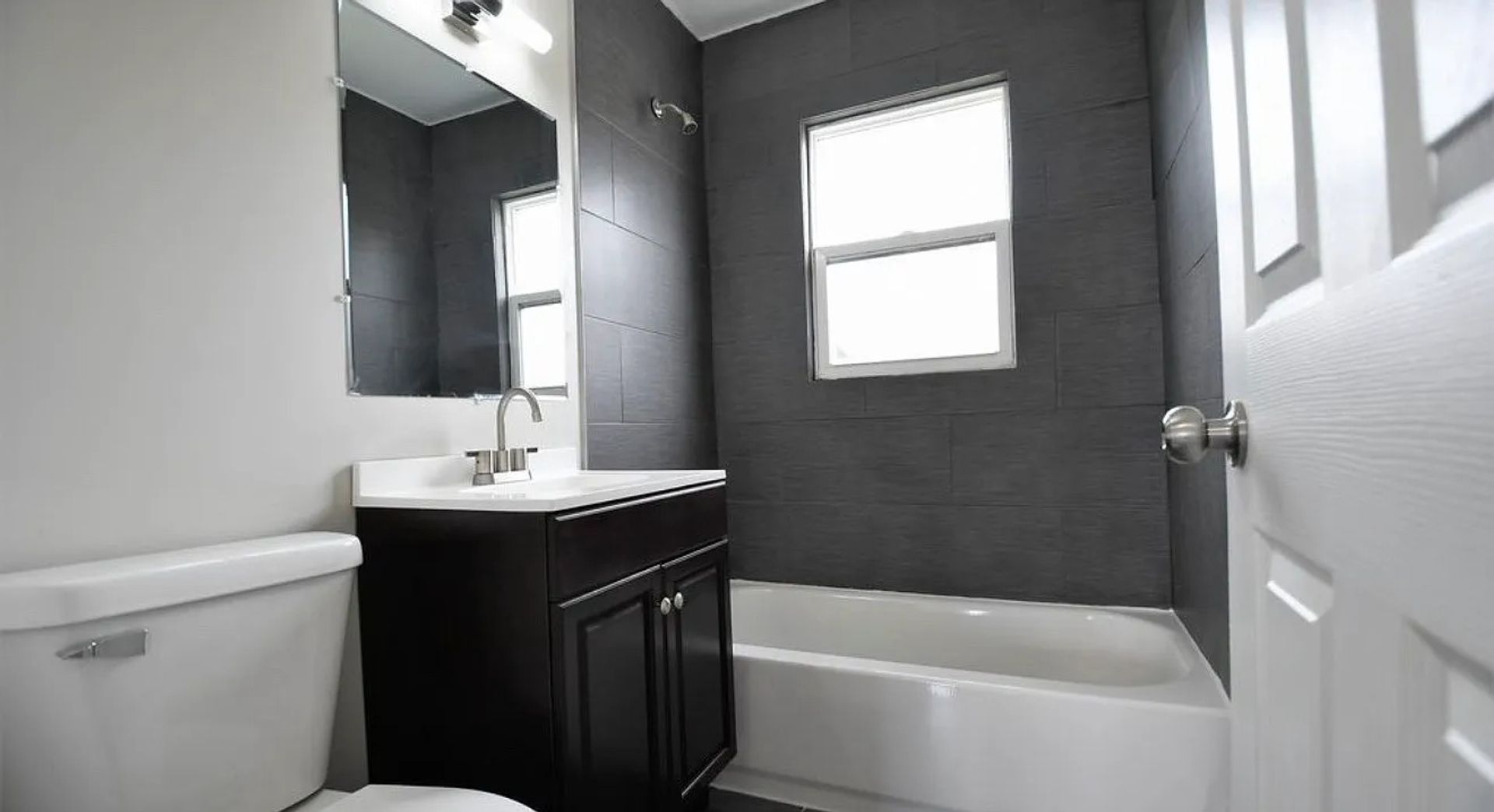 124 North Eddy St 4 of 9