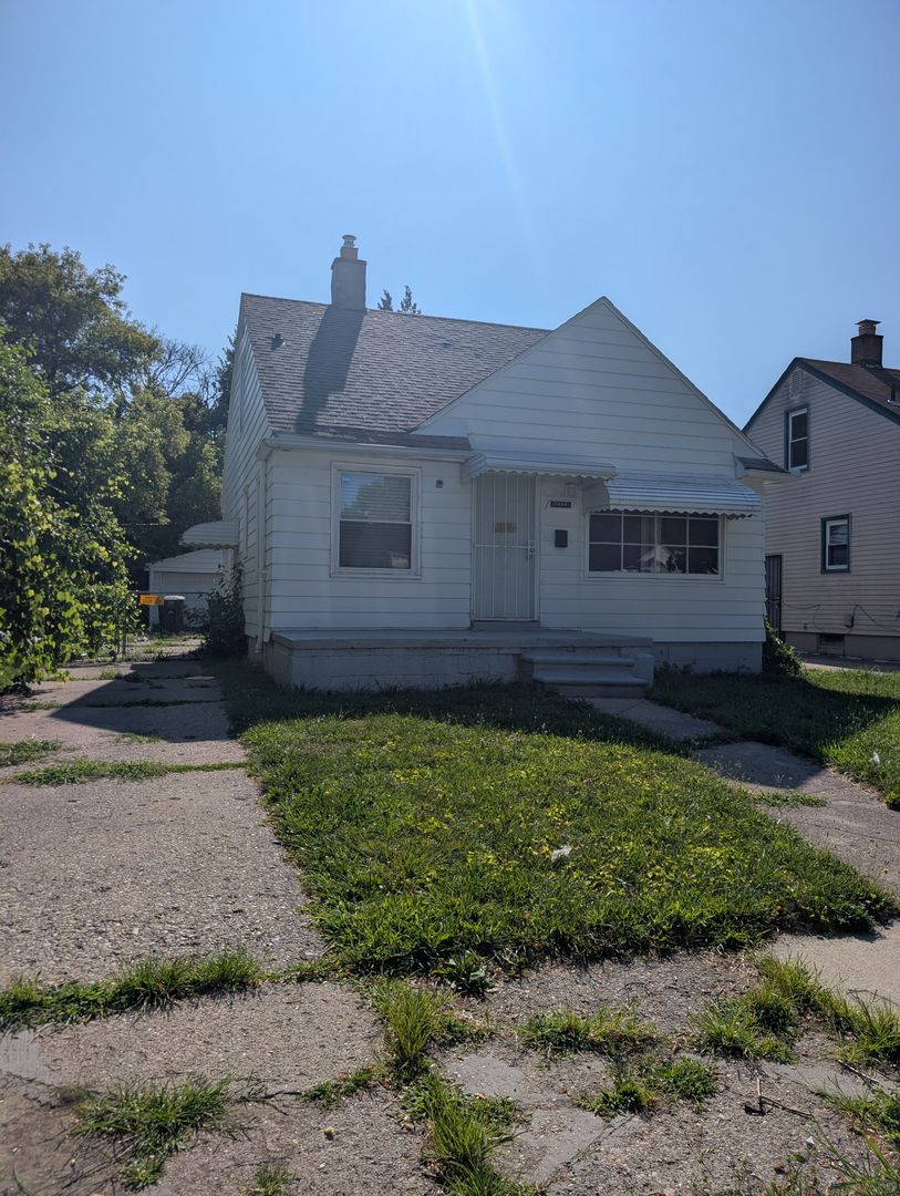 Detroit House: 7444 Dacasta