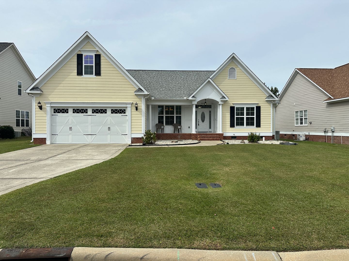 Fayetteville House: 2912 Easgle Crest Lane