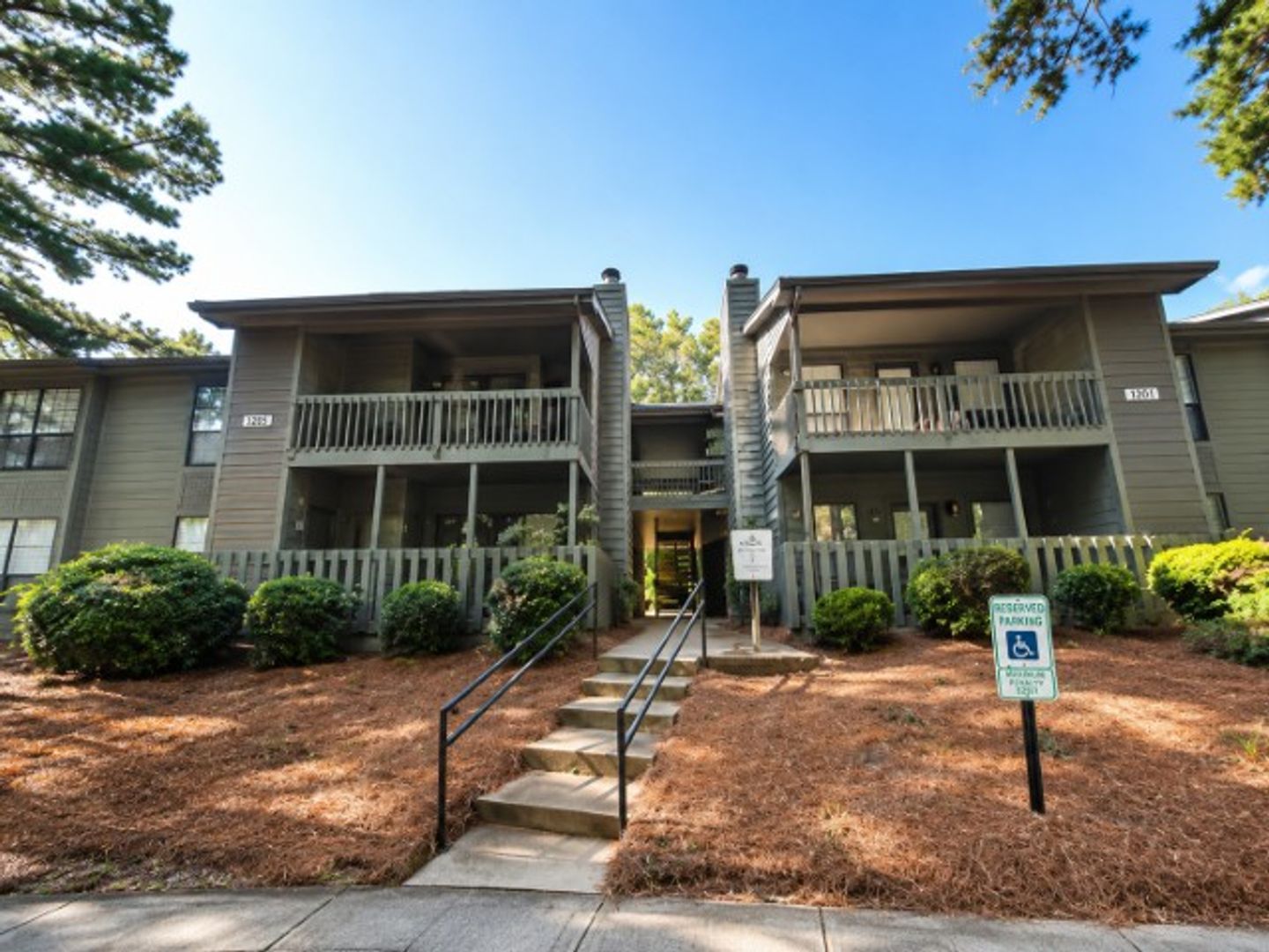 Fayetteville Condo: 1820-6 Tryon Drive