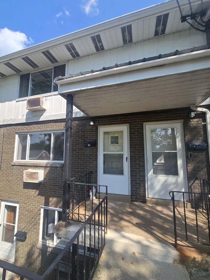 McKeesport Apartment: 305 Aqua Court