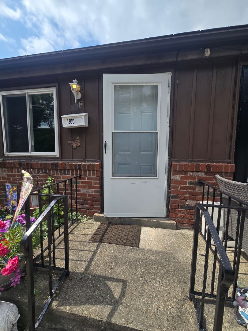 Plum Apartment: 122, 126, 130, 146 Unity Center Rd