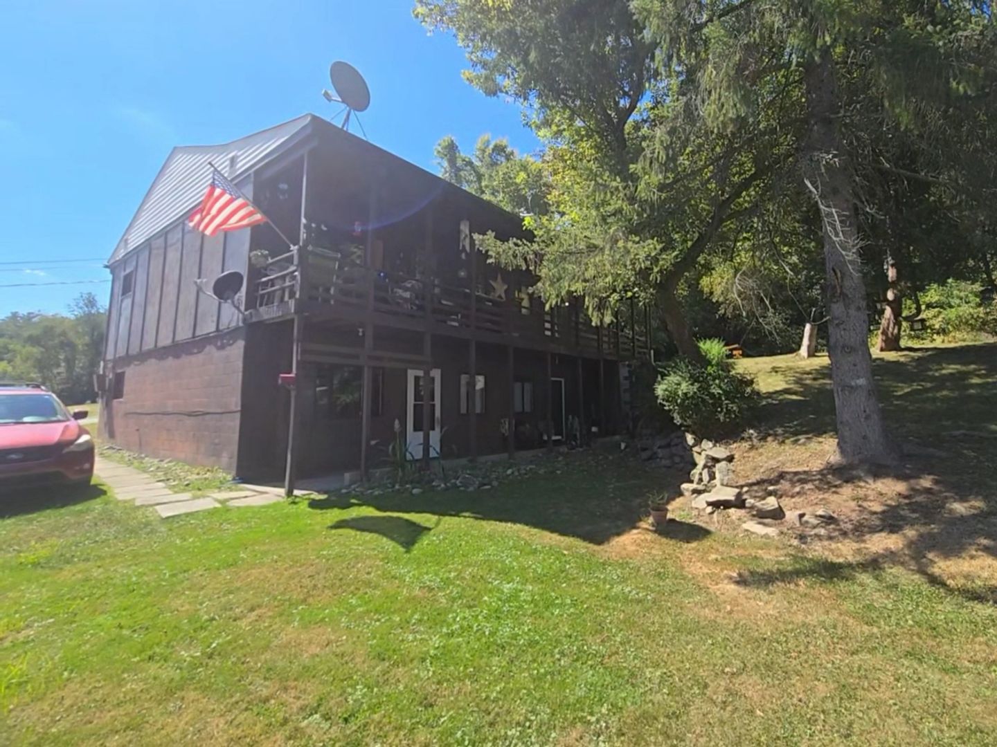 Apollo Apartment: 105 Hilltop Dr