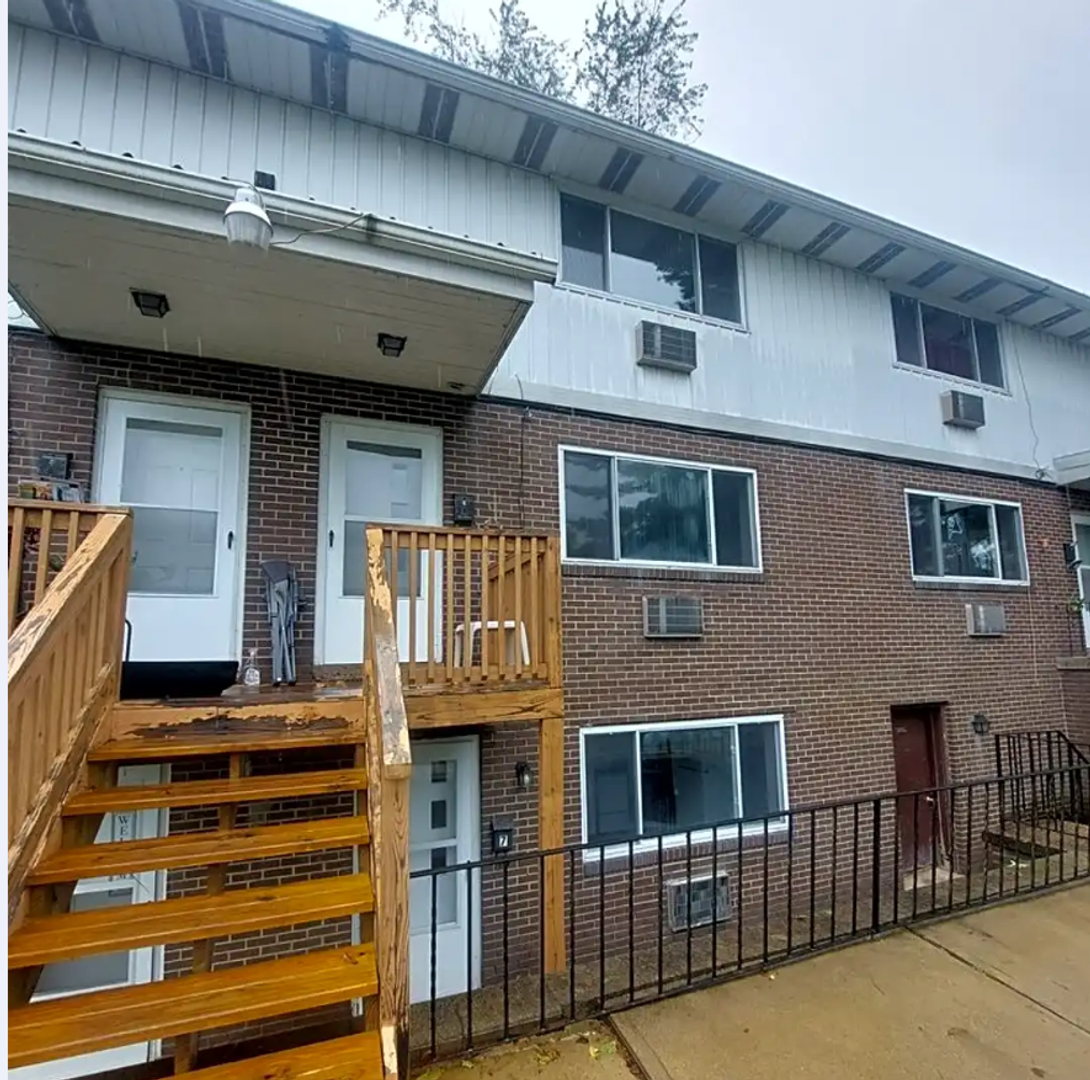 McKeesport Apartment: 305 Aqua Court