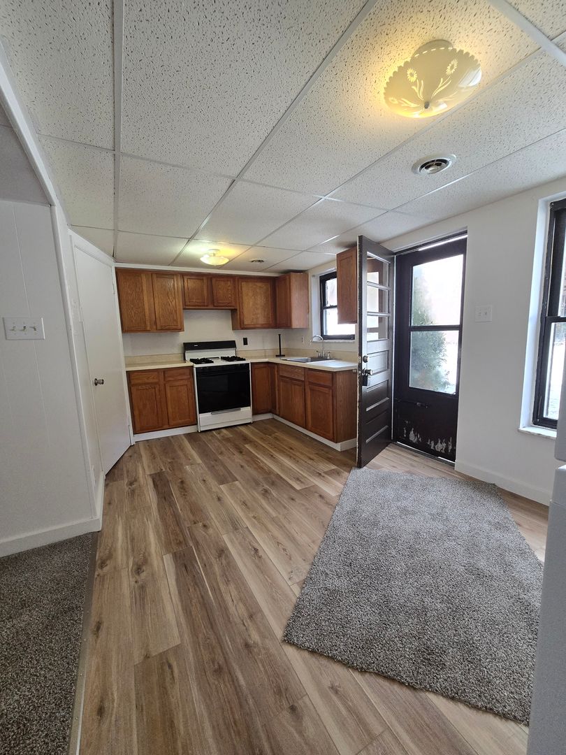 Apollo Apartment: 4756 State Route 66