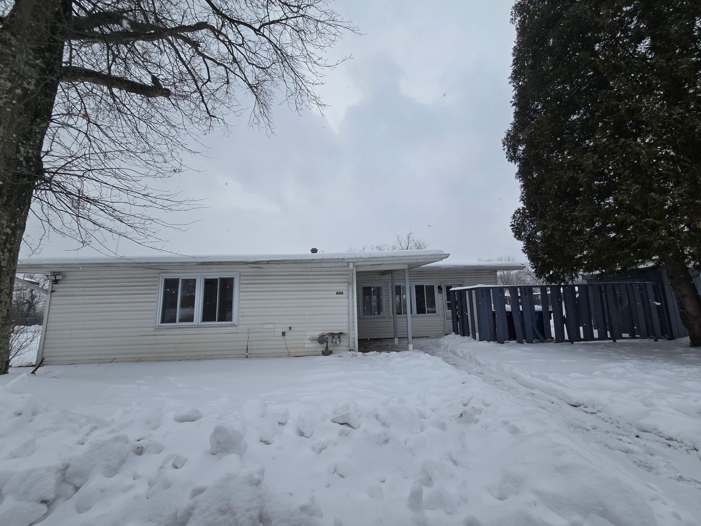 Plum Apartment: New Texas Rd