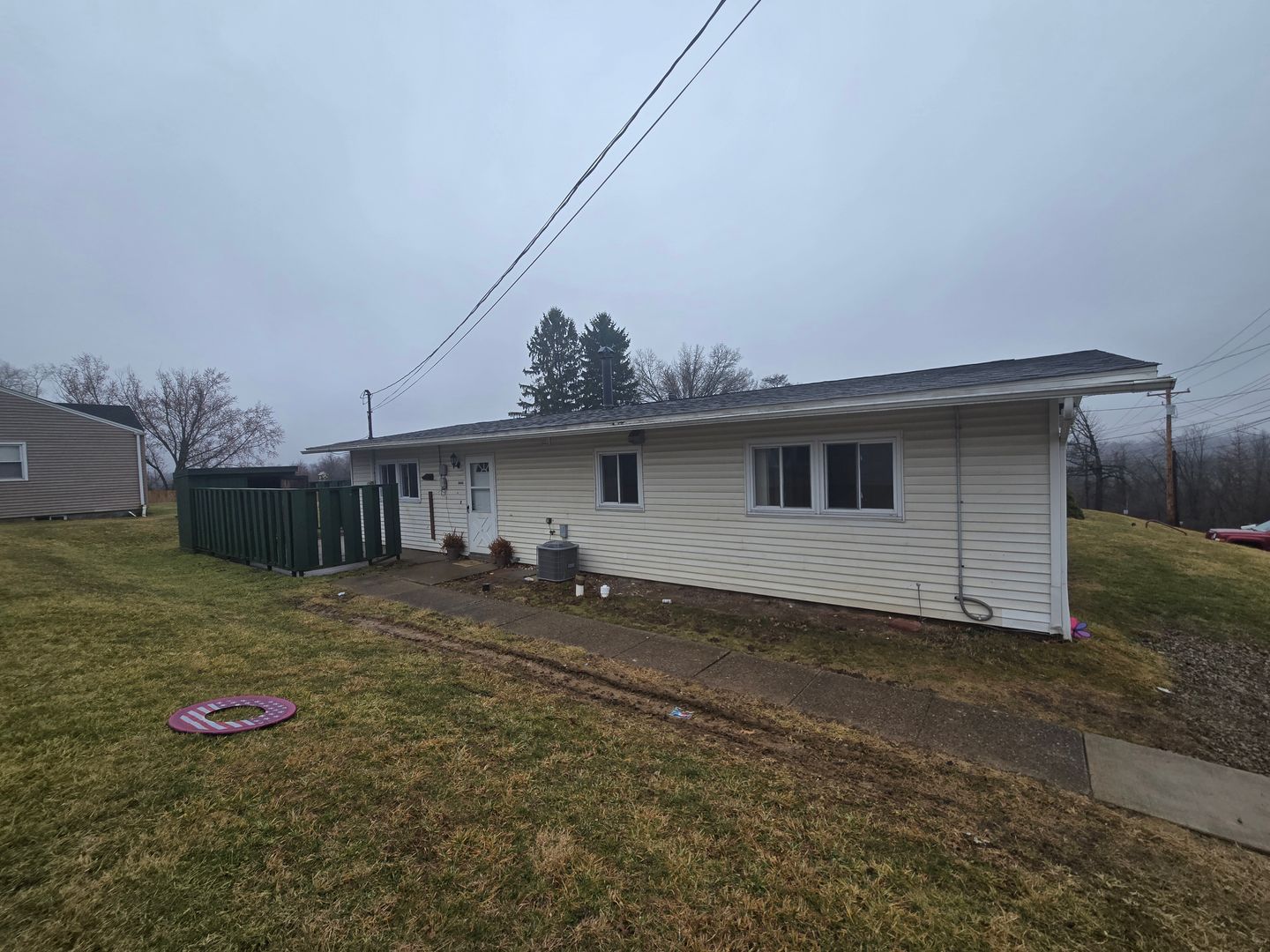 Plum Apartment: Lindsey Lane