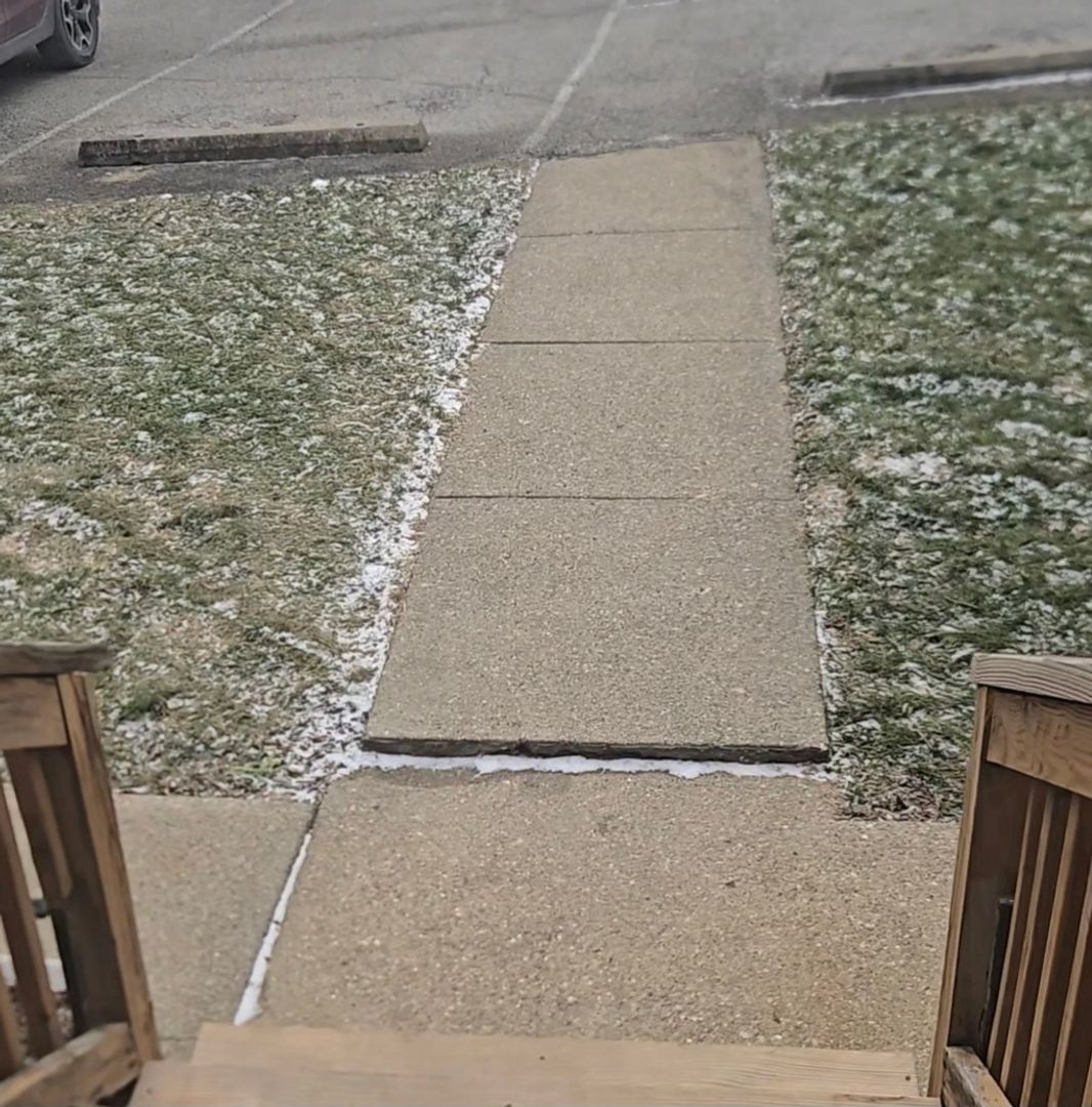 McKeesport Townhome: 924 Seneca Court