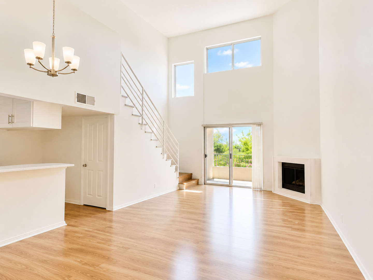 Sherman Oaks Apartment: 5405 Kester Ave