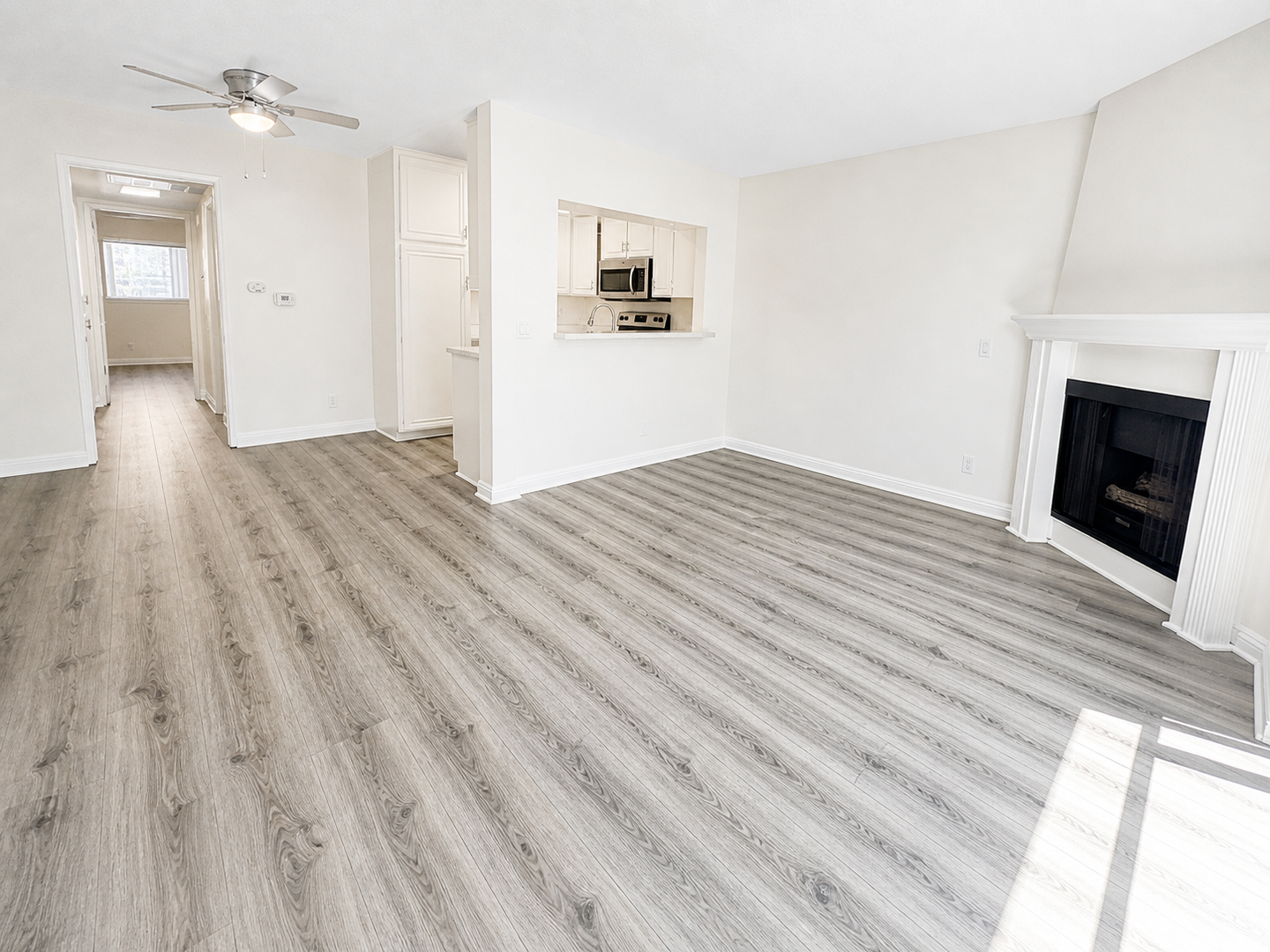 Sherman Oaks Apartment: 4648 Fulton Avenue