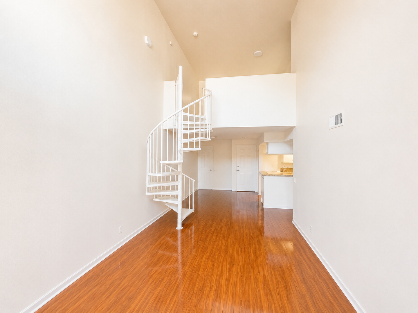 Sherman Oaks Apartment: 5405 Kester Ave
