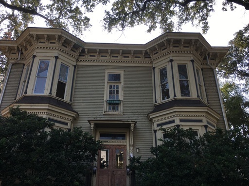 Savannah Apartment: 109 E. Duffy St.