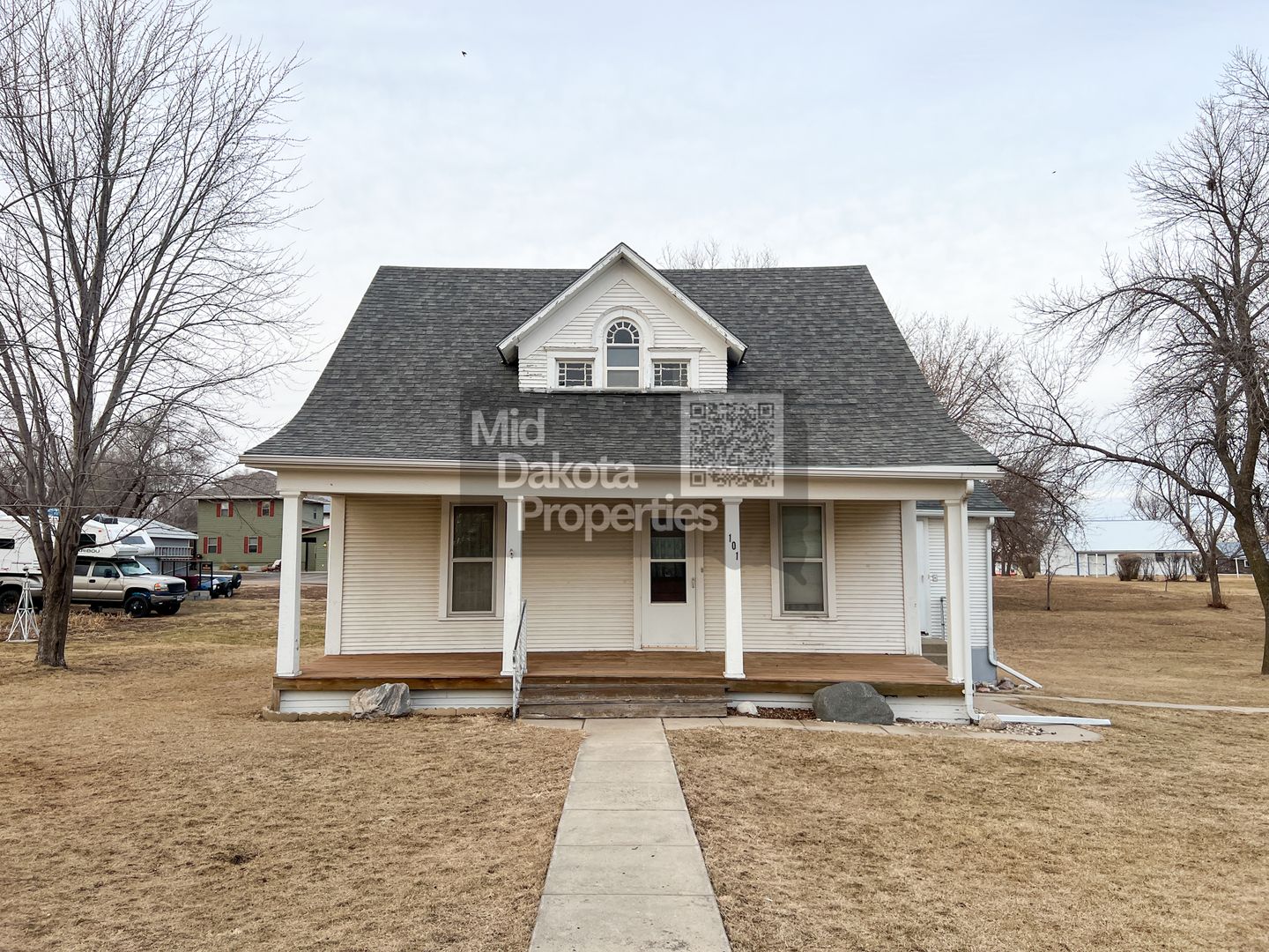 Tripp House: 101 W Wisconsin