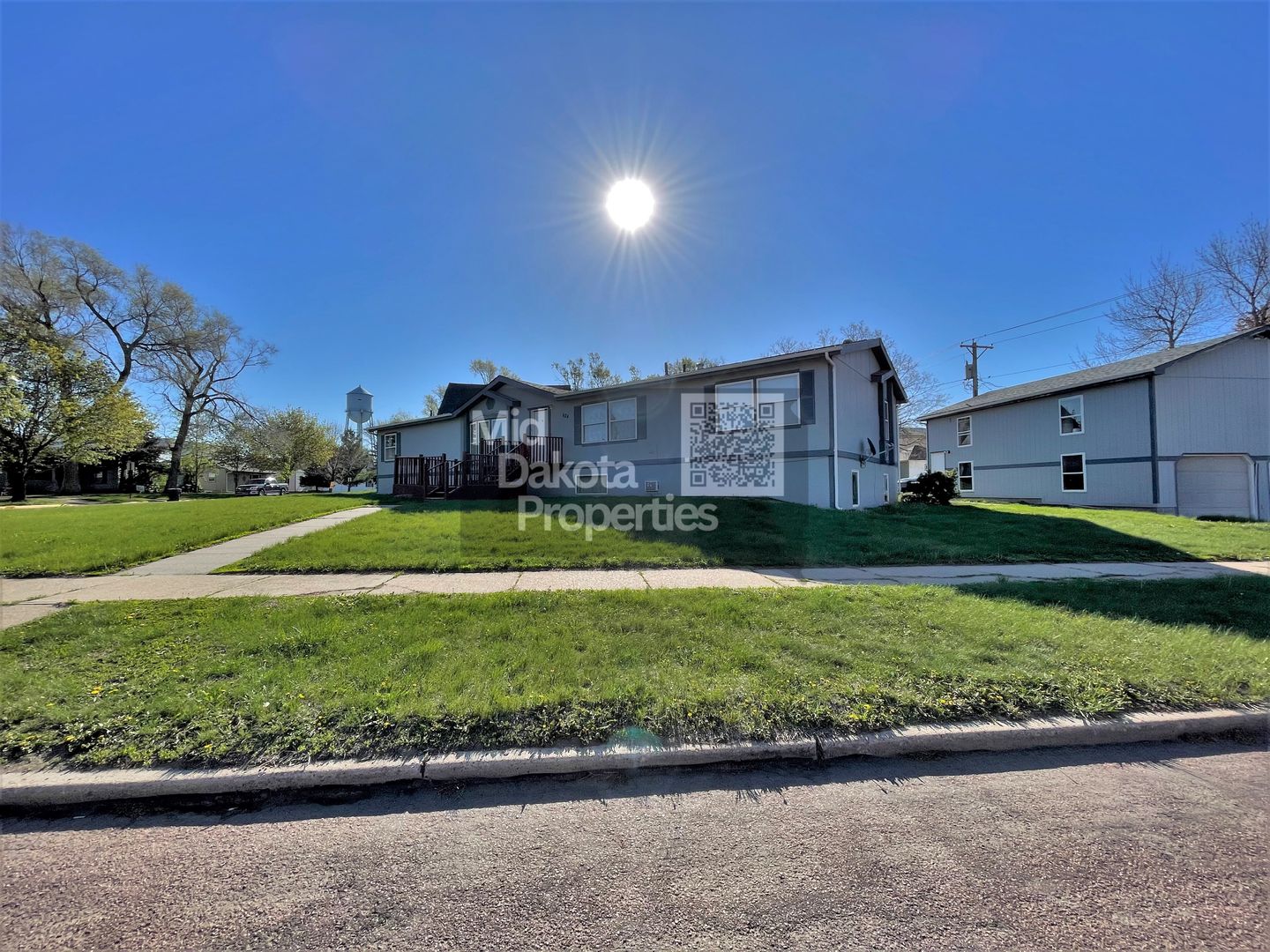 Mitchell Apartment: 624 N Langdon