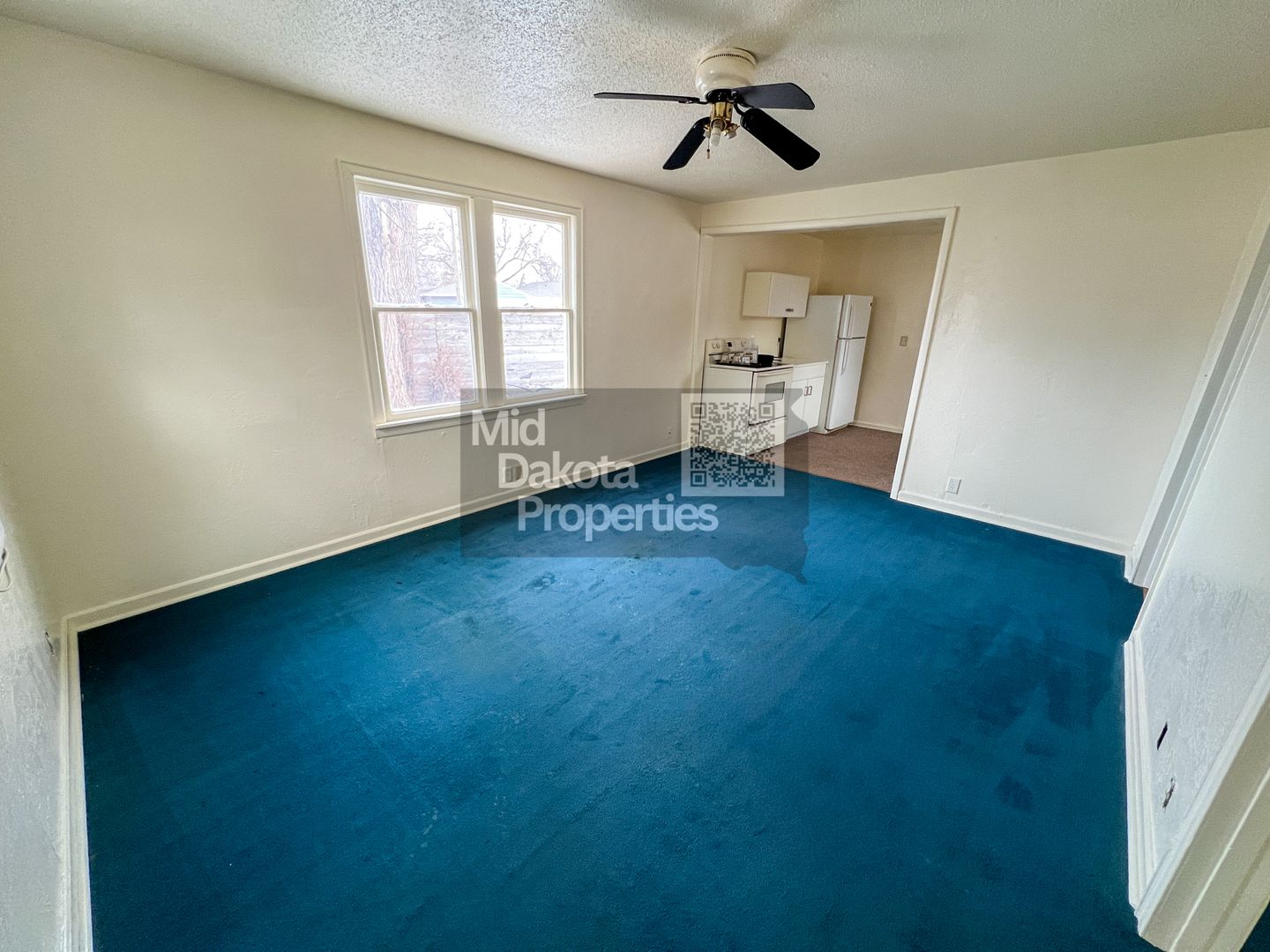 Mitchell Apartment: 216 W 12th