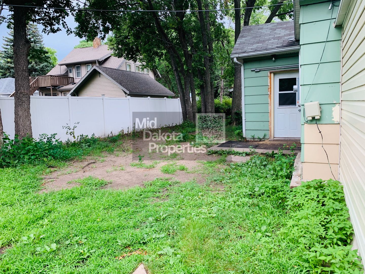 Mitchell House: 219 N Montana