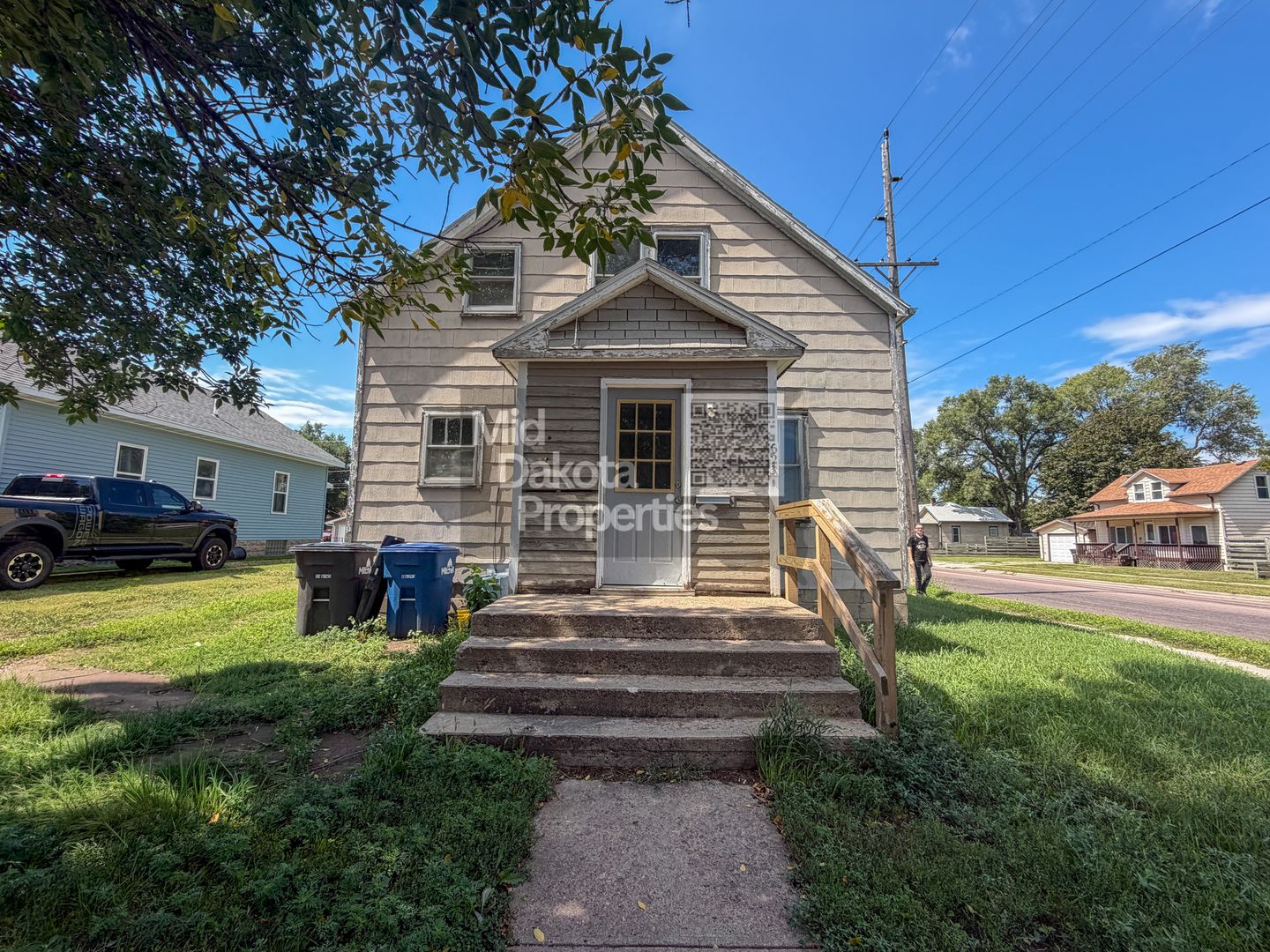 Mitchell House: 623 N Edmunds