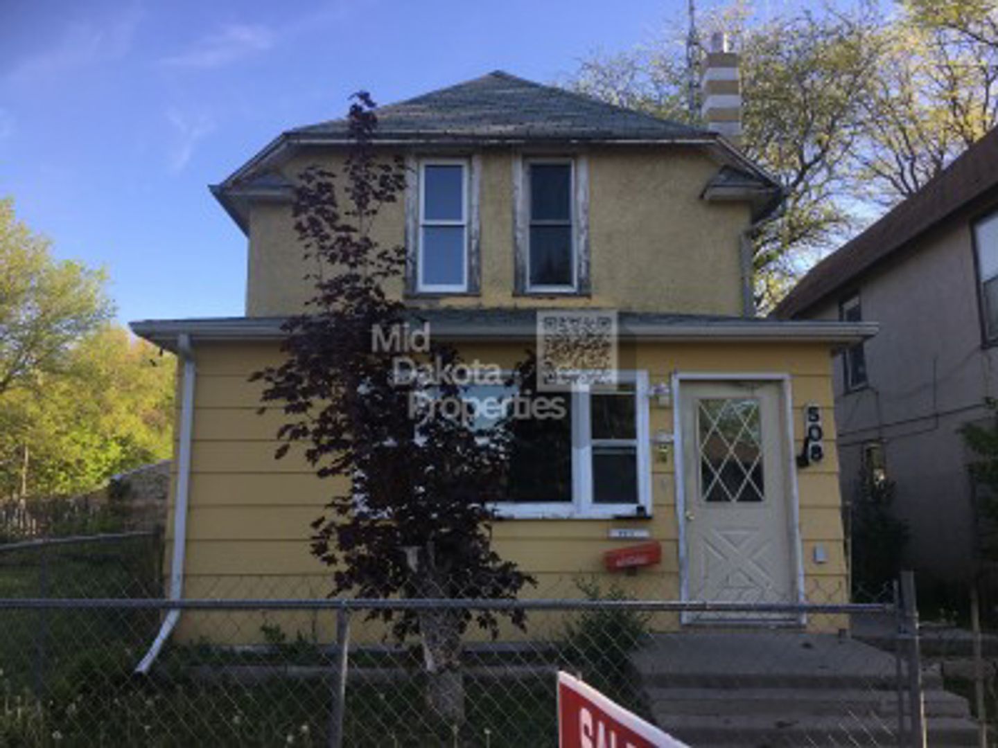 Mitchell House: 508 W 2nd