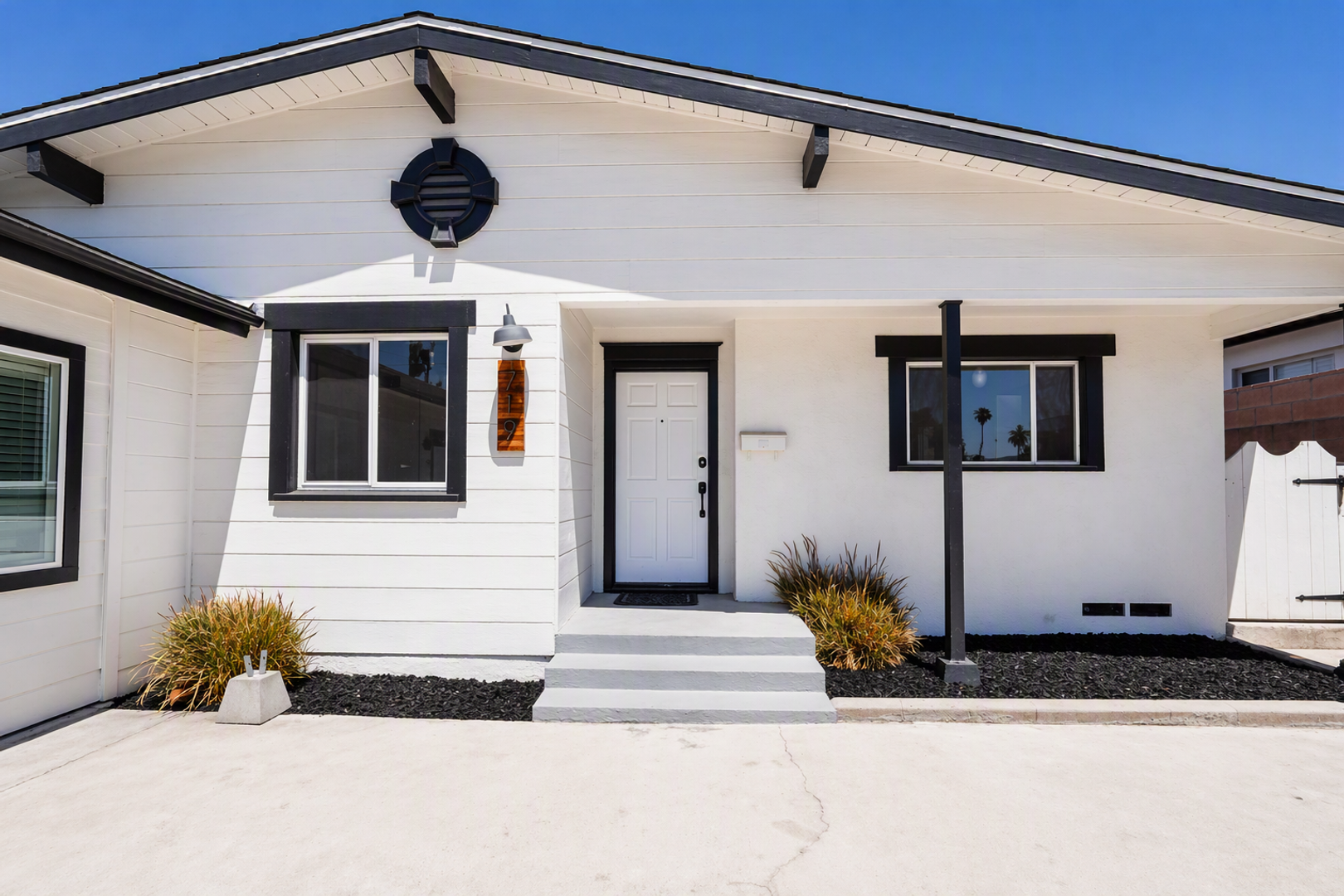 Redlands Apartment: 719 Esther Way
