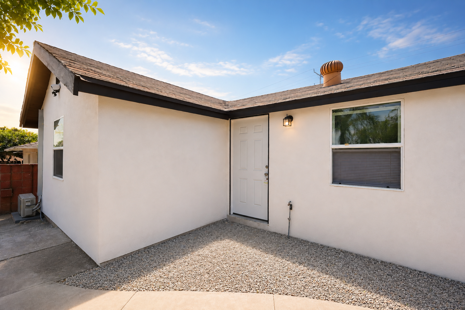 Corona Apartment: 1006 Beverly Road