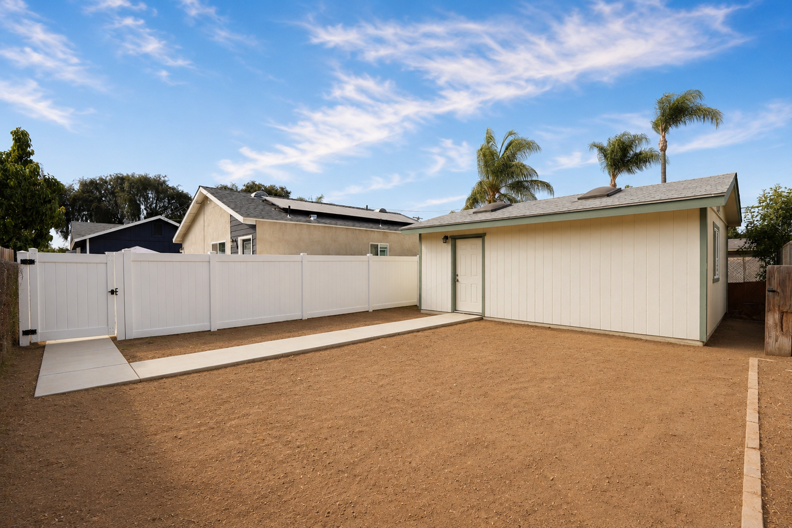 Riverside Apartment: 5822 Virginia Place